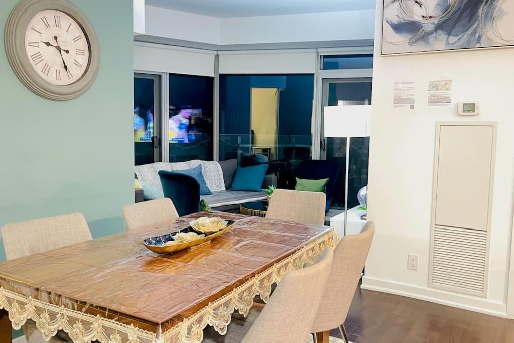 New Superior Lakeview Luxury 3-Bedroom Suite On 48 Floor トロント エクステリア 写真