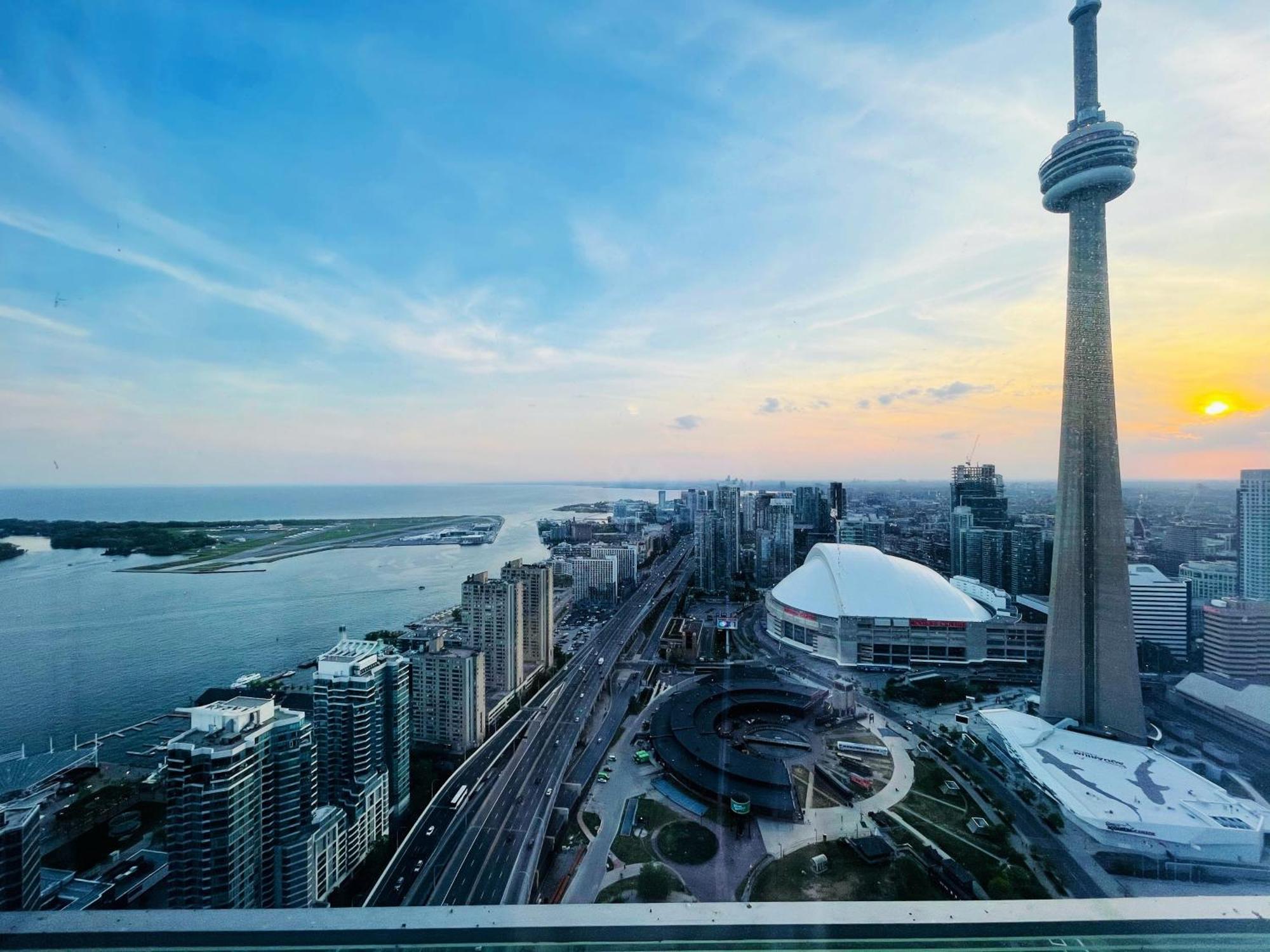 New Superior Lakeview Luxury 3-Bedroom Suite On 48 Floor トロント エクステリア 写真