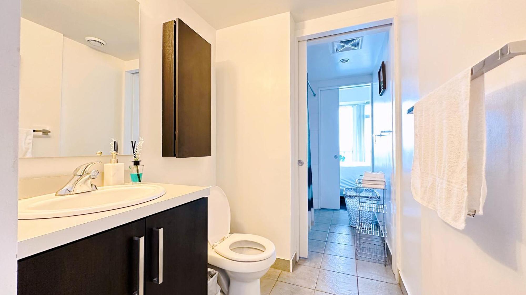 New Superior Lakeview Luxury 3-Bedroom Suite On 48 Floor トロント エクステリア 写真