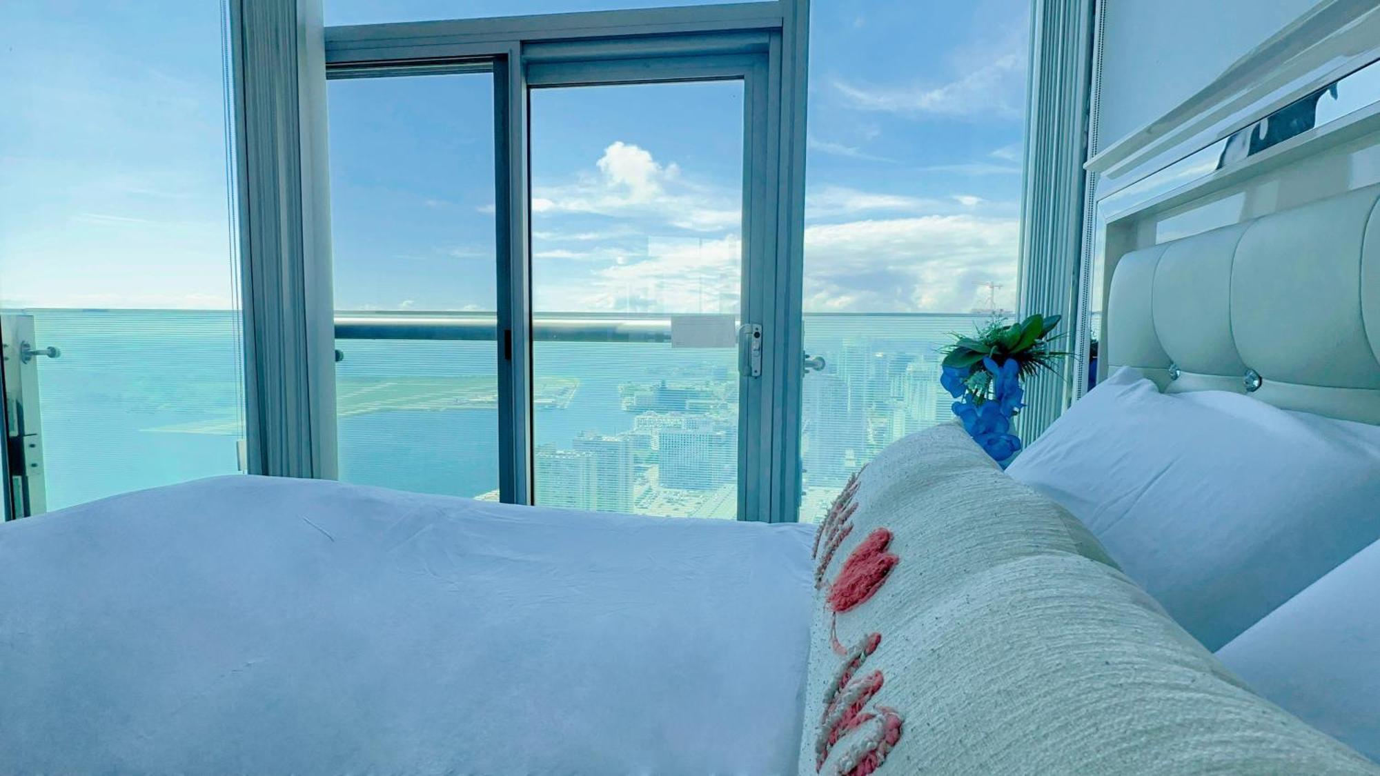 New Superior Lakeview Luxury 3-Bedroom Suite On 48 Floor トロント エクステリア 写真